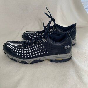 NWOT Reebok DMX dark blue low‎ top men's size 9 sneakers